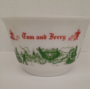 Vintage hazel atlas bowl